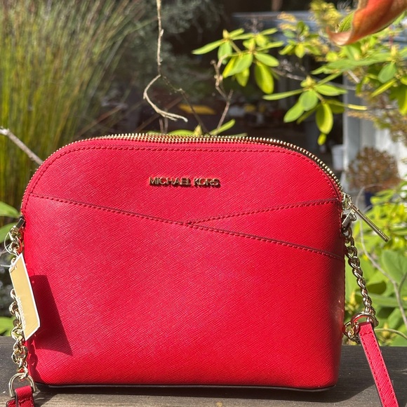 NWT Michael Kors Jet Set Travel Bright Red Leather Bag - Picture 14 of 16